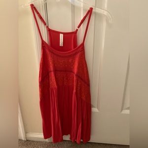 Coral colored Xhilaration M top